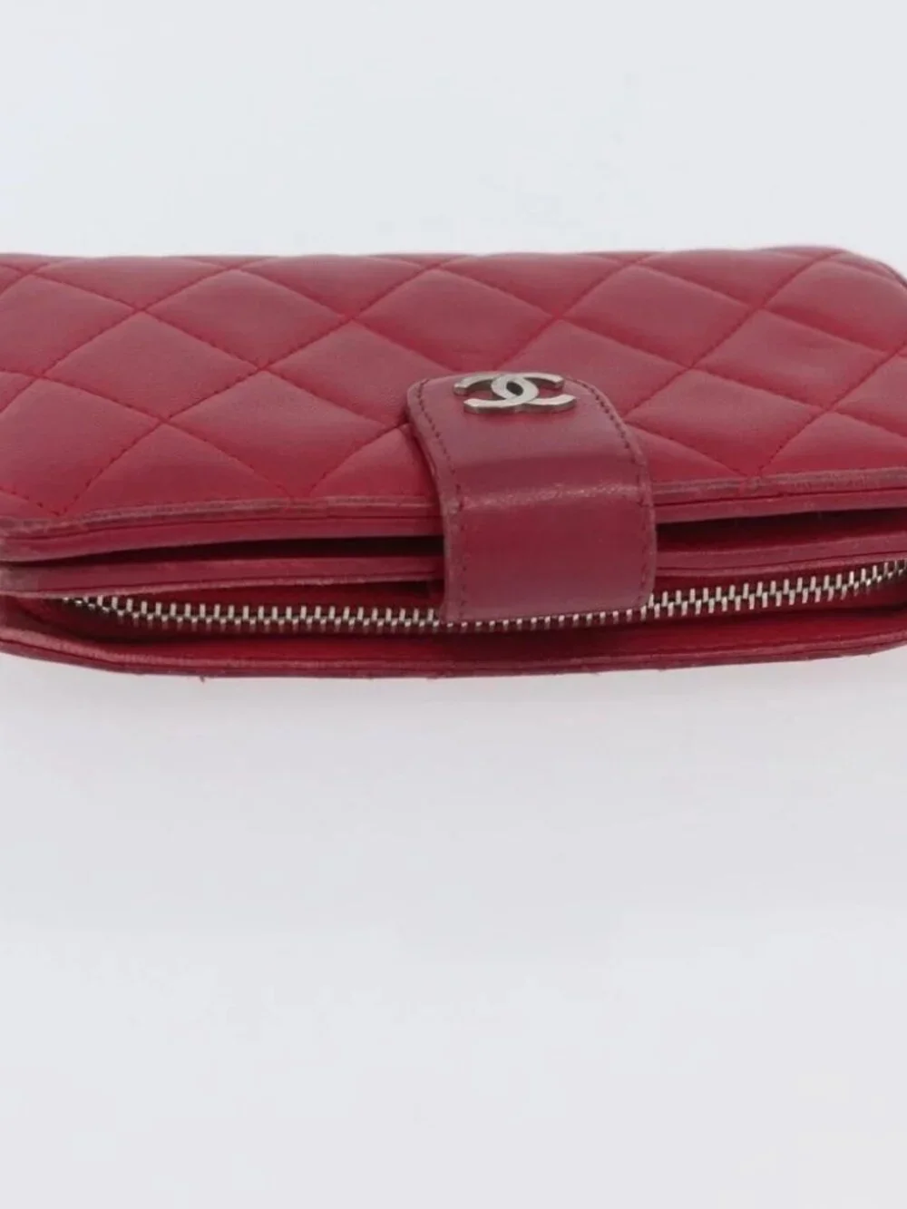 CHANEL Matelasse Bifold Wallet Lamb Skin Red Silver CC Auth YKZ104